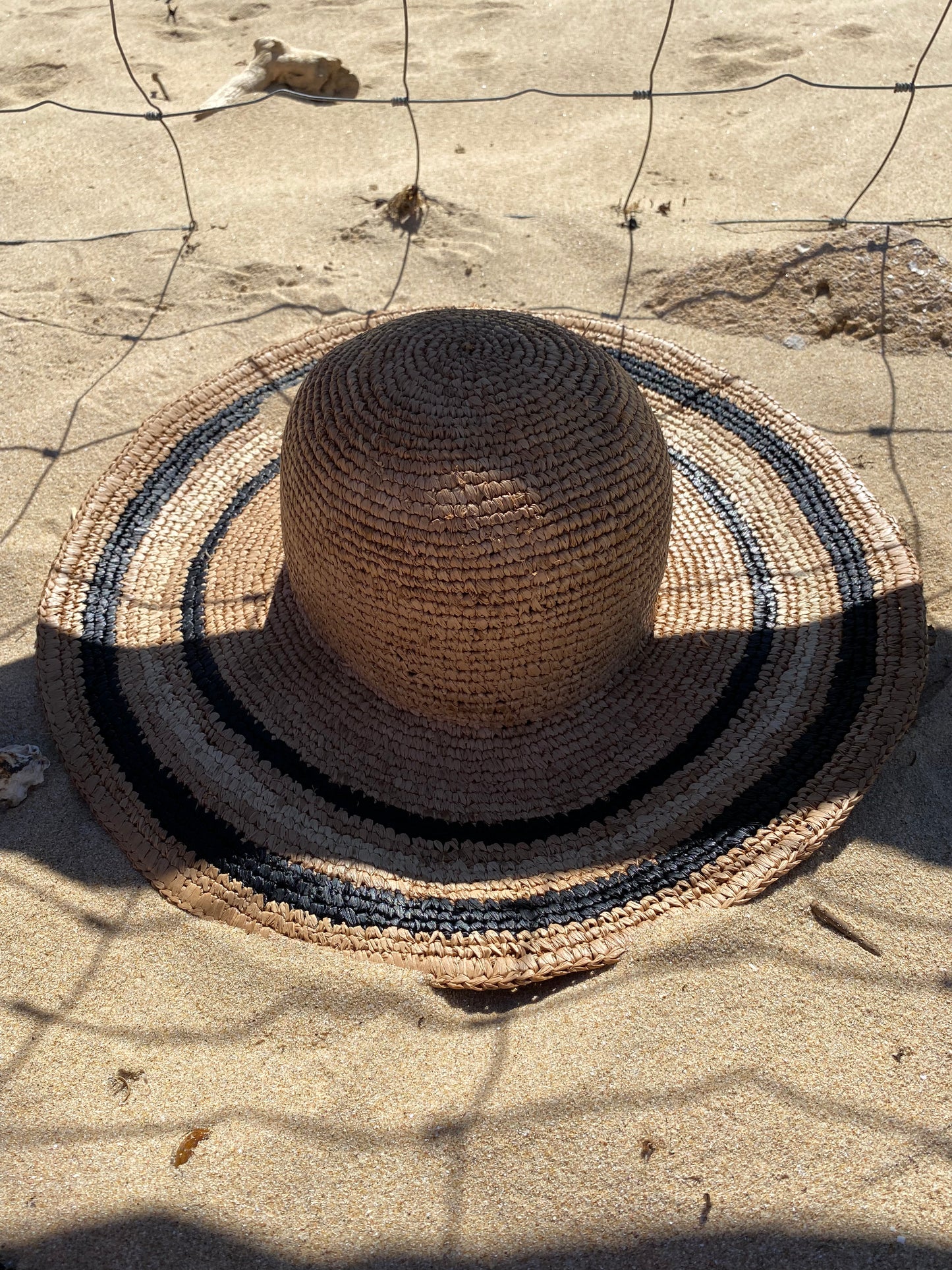 HAT in raffia