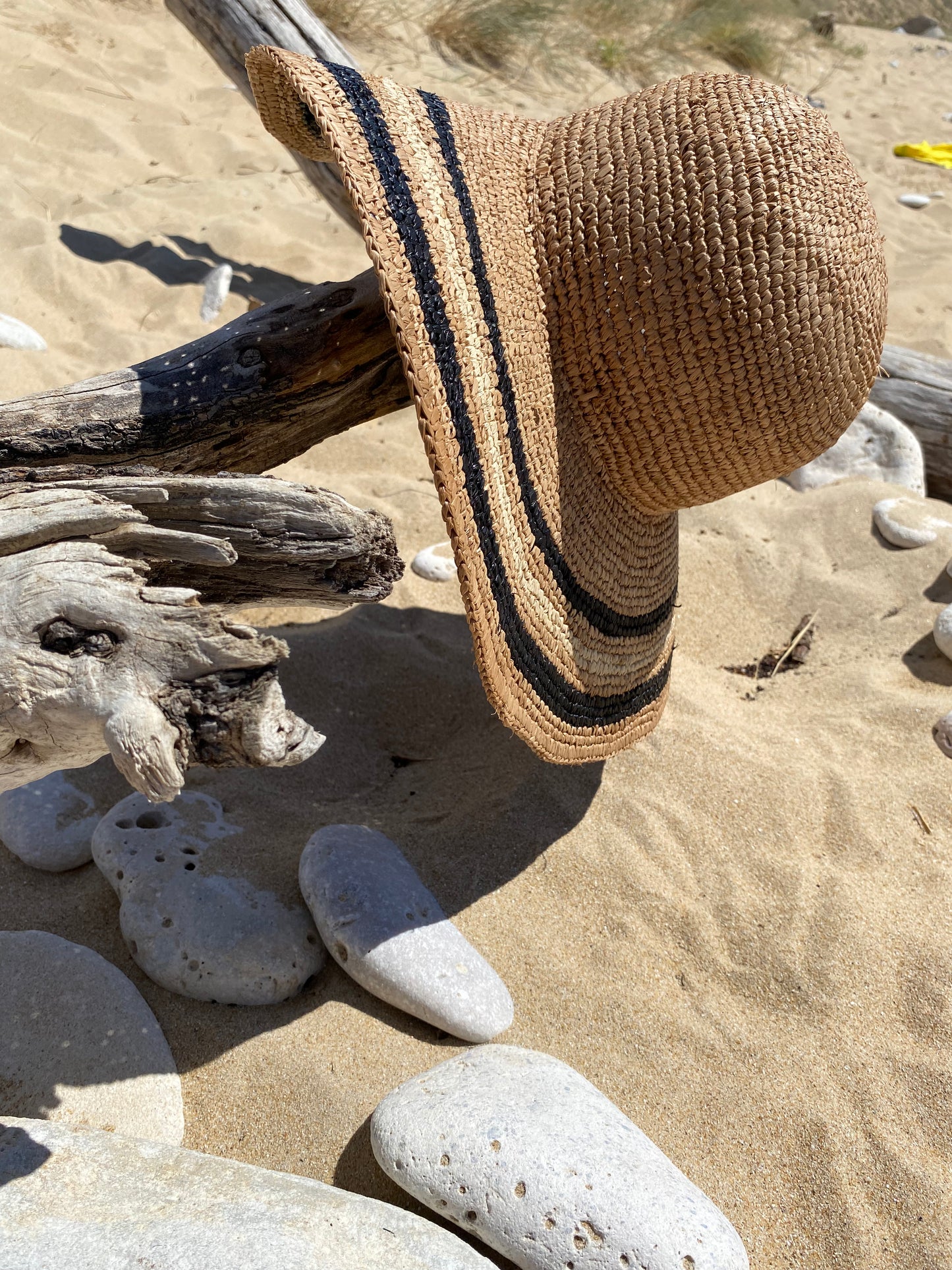 HAT in raffia